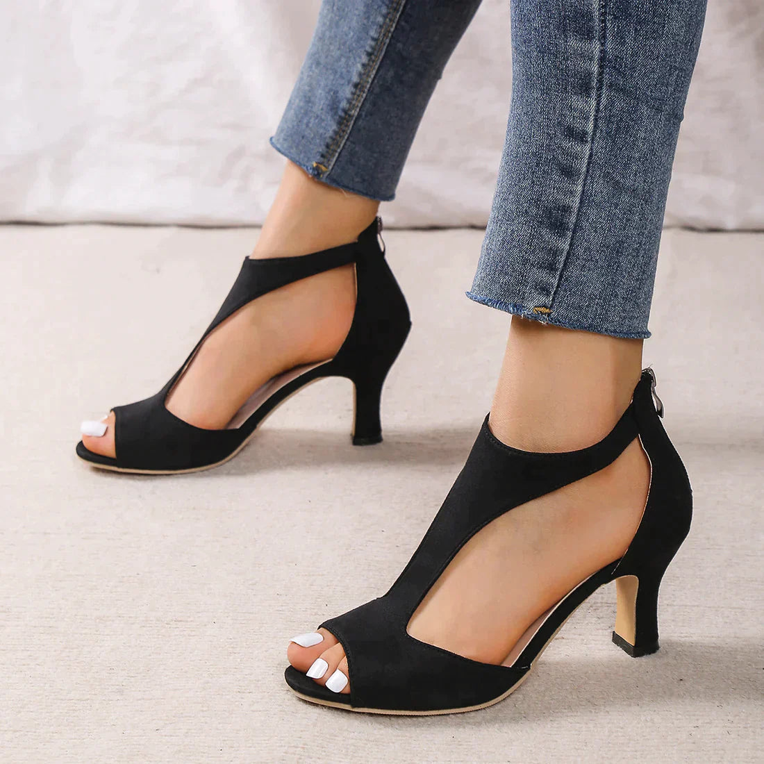MAXIMUM | Elegant Simmy sandal 